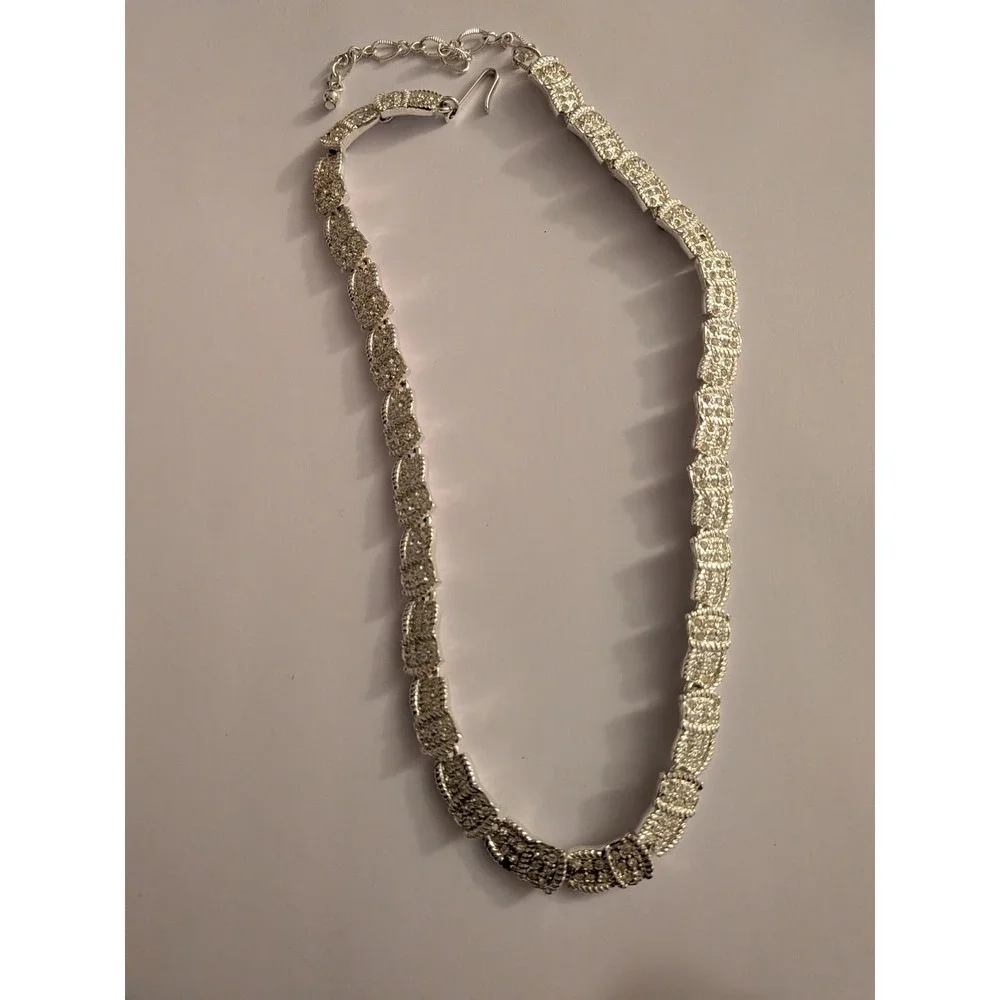 Vintage Silver Tone Rhinestone Textured Link Choker Necklace 15 Inch Adjustable